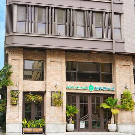 Central Land Hotel Đài Trung Ngoại thất bức ảnh