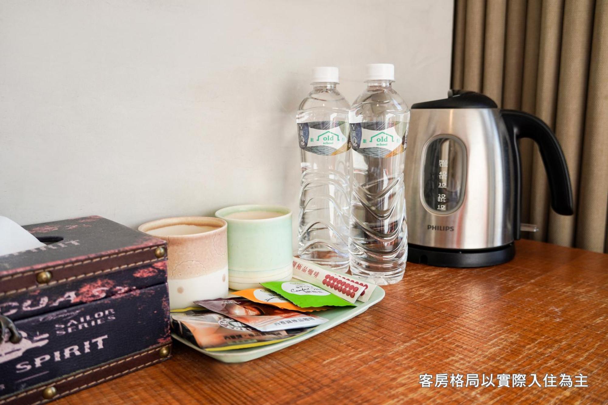 Central Land Hotel Đài Trung Ngoại thất bức ảnh