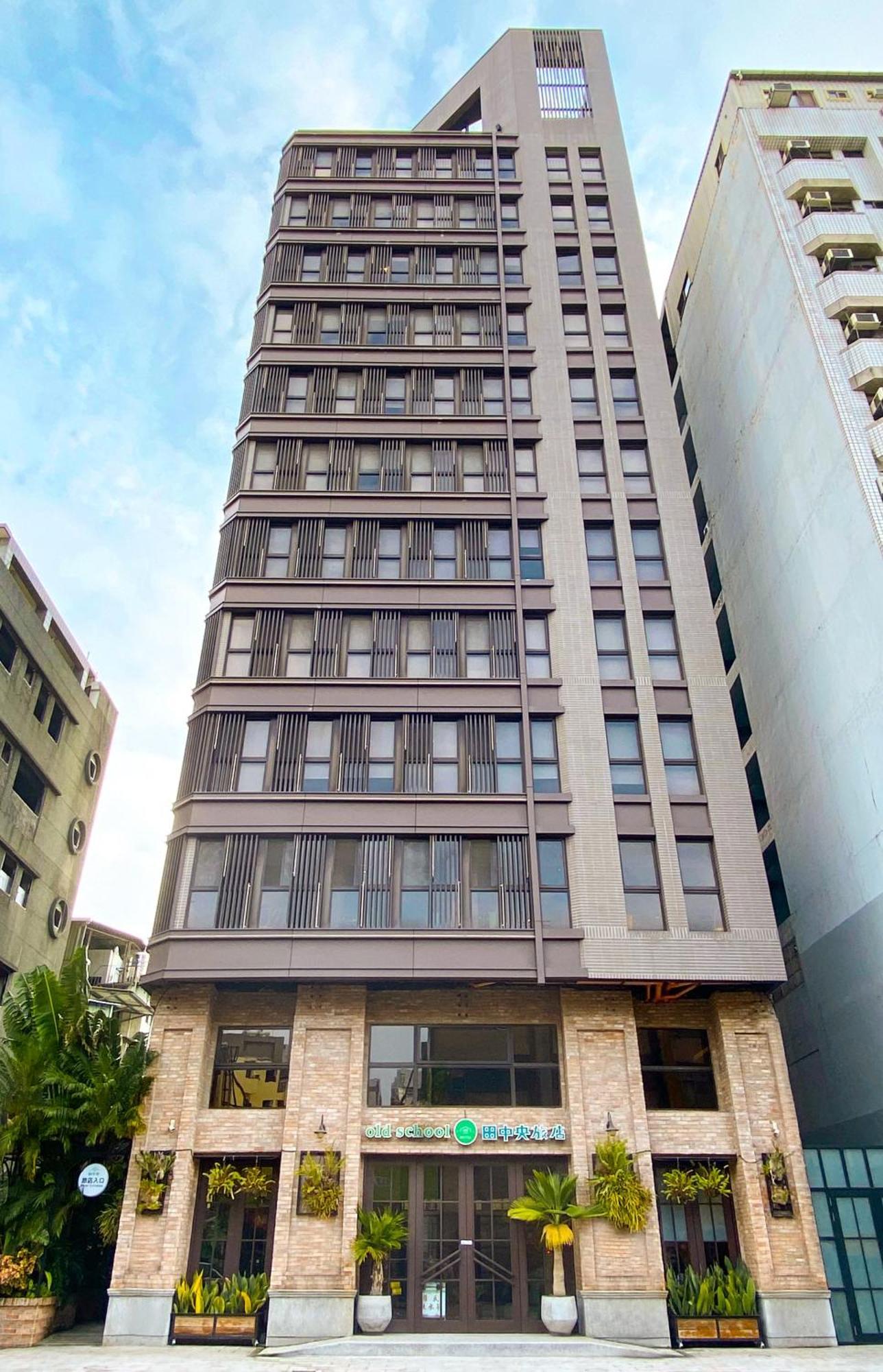 Central Land Hotel Đài Trung Ngoại thất bức ảnh